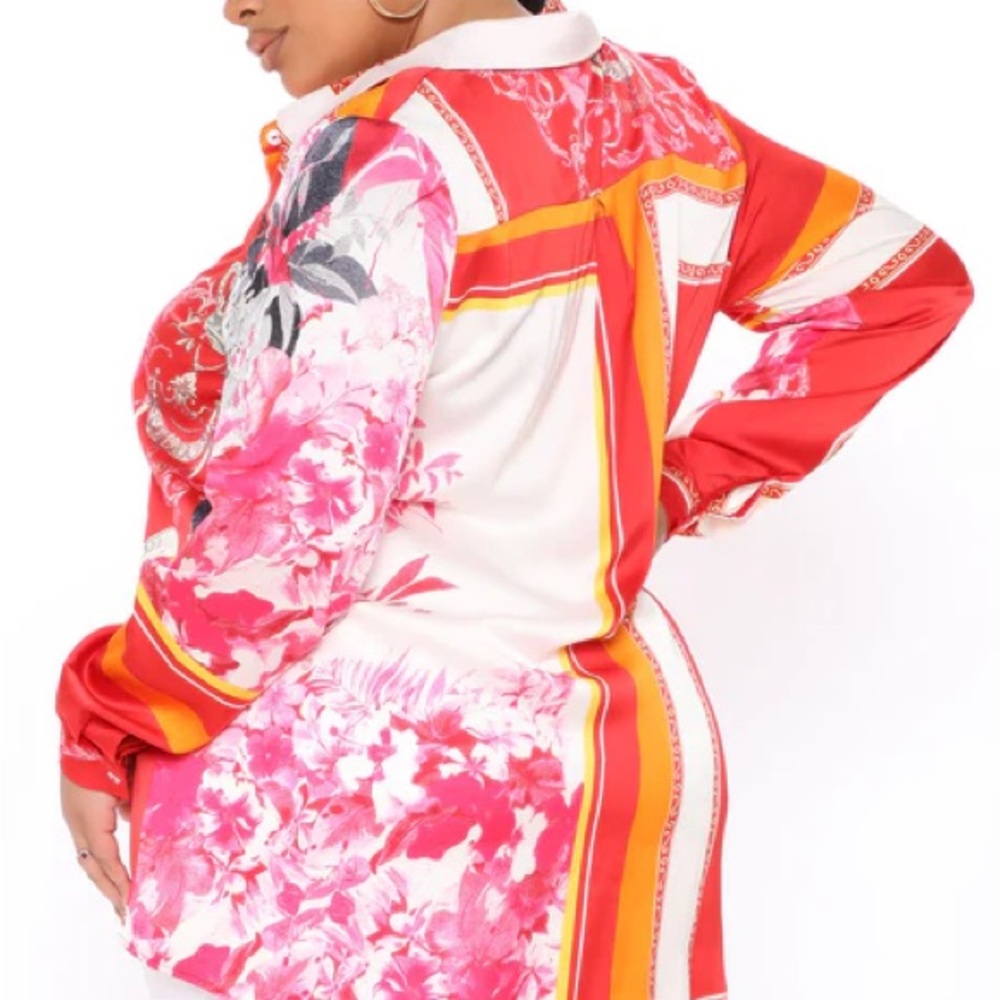 Fashion Nova Night After Work Satin Shirt Color Red Size 3XL.